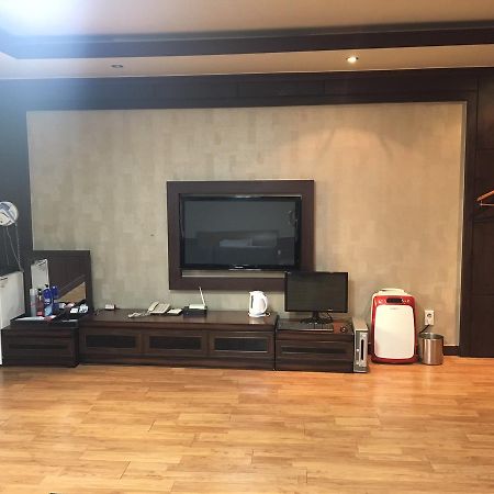 Nobless Hotel Gwangju Metropolitan City Bagian luar foto