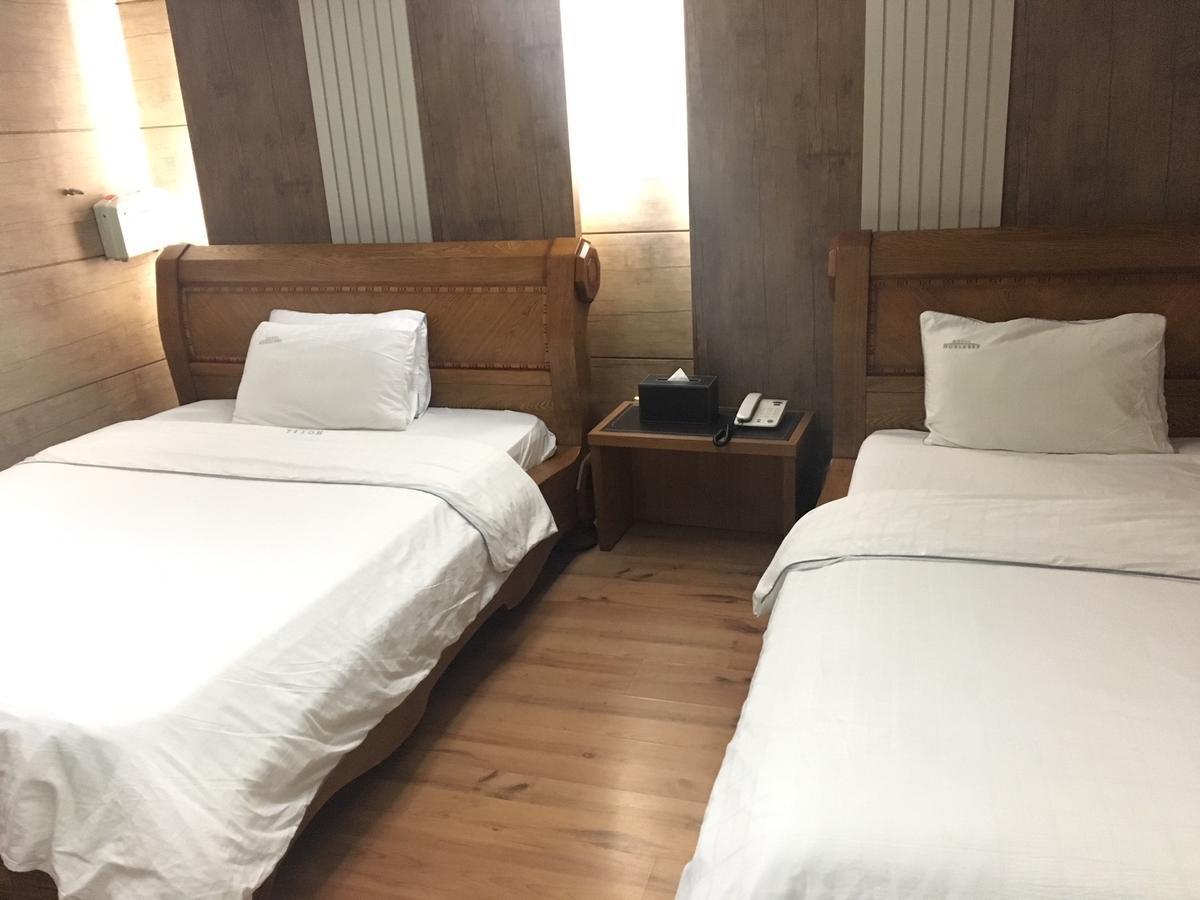 Nobless Hotel Gwangju Metropolitan City Bagian luar foto